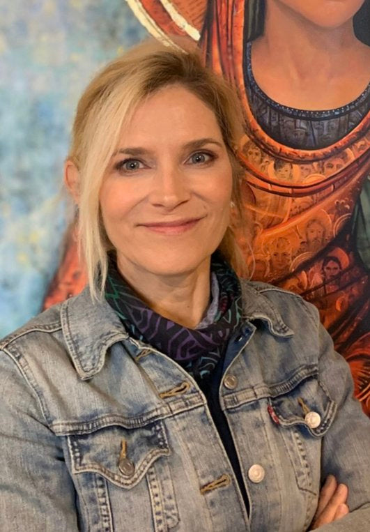 image of artist headshot Holly Schapker